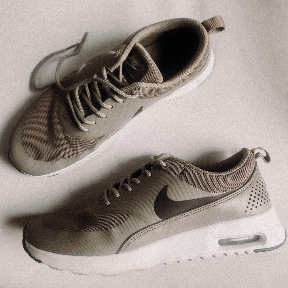 Nike Women’s Shoes Air Max Thea Green